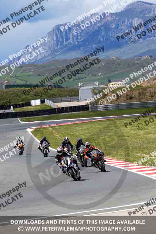 cadwell no limits trackday;cadwell park;cadwell park photographs;cadwell trackday photographs;enduro digital images;event digital images;eventdigitalimages;navarra;no limits trackdays;peter wileman photography;racing digital images;trackday digital images;trackday photos